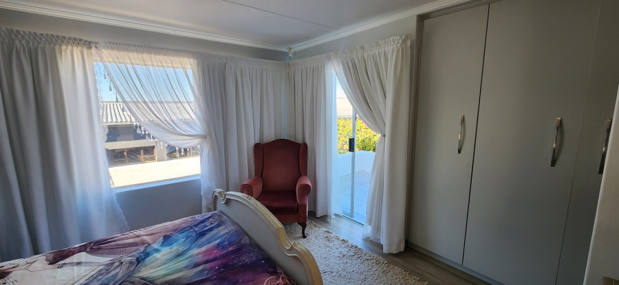 4 Bedroom Property for Sale in Dana Bay Western Cape